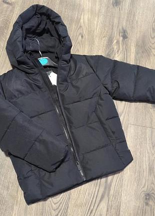 Стильная теплая зимняя курточка для мальчика на 6-7 лет 116-122 дефект