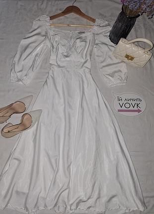 Белоснежное платье