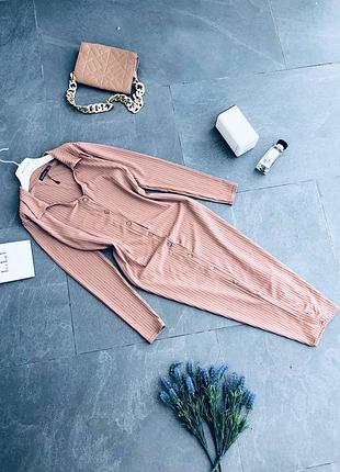 Платье boohoo с этикеткой