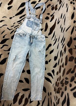 Джинсовий комбінезон 44 s