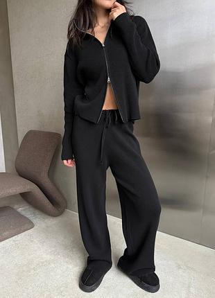 Женский вязаный трикотажный брючный костюм кофта на молнии и брюки черный