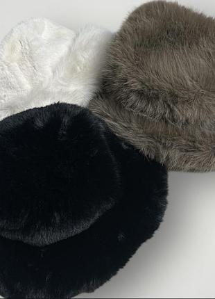 Пухнасті шапочки зі штучного хутра — мастхев цього сезону 🧸