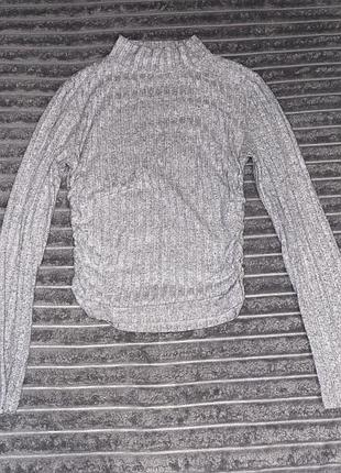 Гольф зі збірками по боках