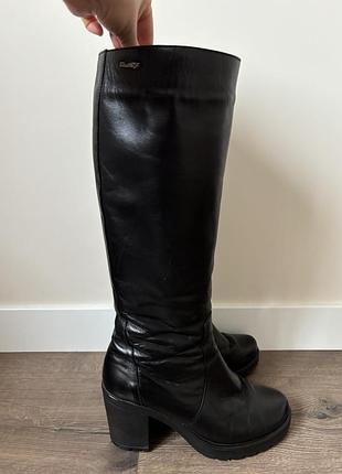 Чоботи жіночі шкіряні