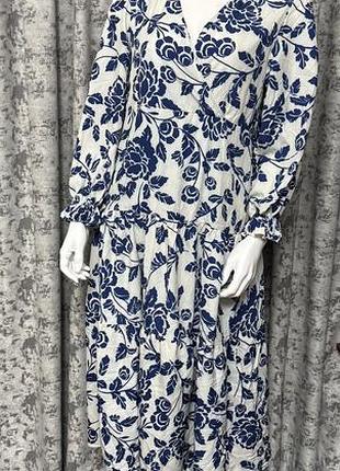 Сукня жіноча