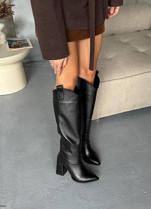 Сапоги женские высокие кожаные на каблуке