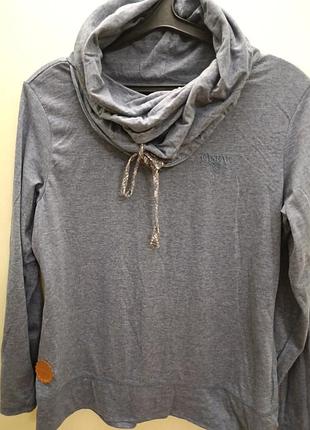 Кофта спортивная женская