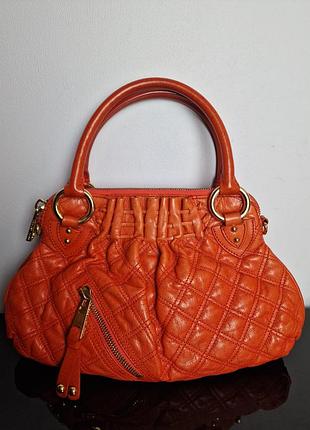 Сумка marc jacobs "quilted cecilia/ stam era bag" — оригінал, рідкісний коралово-жовтогарячий відтінок.