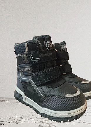 Продам детские зимние сапоги 26 размер