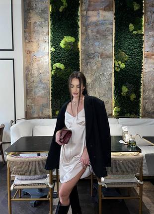 Женское платье