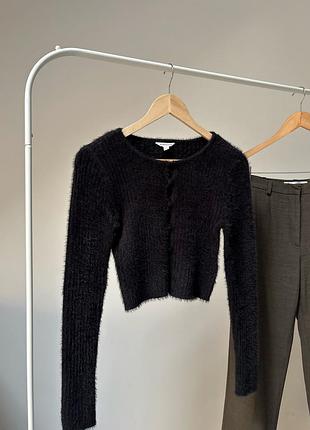 Пухнастий кардиган на ґудзиках