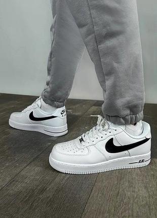 Кроссовки зимние на меху из натуральной кожи