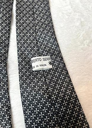 Чорна краватка alberto serra з геометричним візерунком