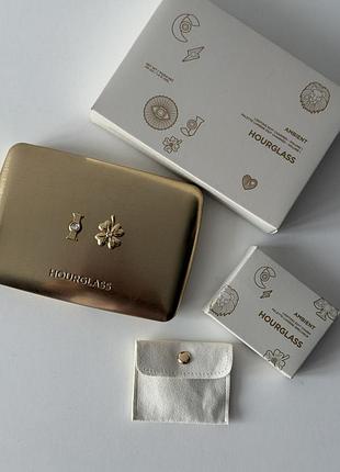 Палетка палітра для обличчя аурглас hourglass ambient lighting edit palette charms