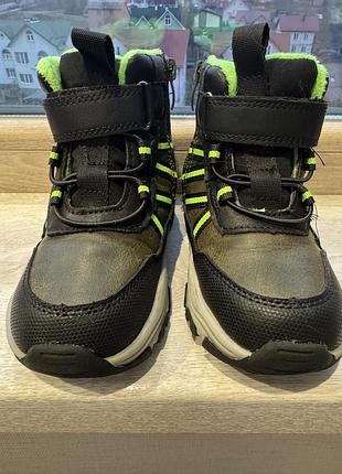 Зимові черевики для хлопчика