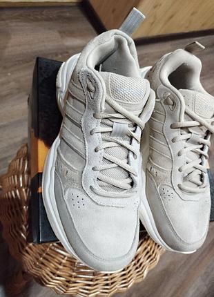 Adidas кросівки strutter бежевий eg8009    39,5 р