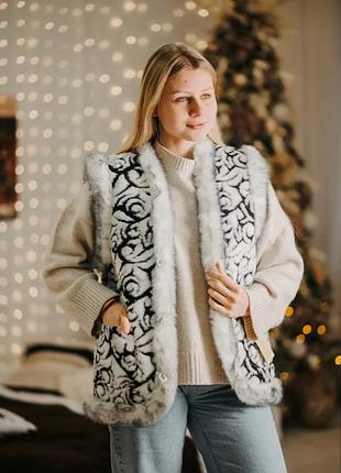 Теплая жилетка на овчине