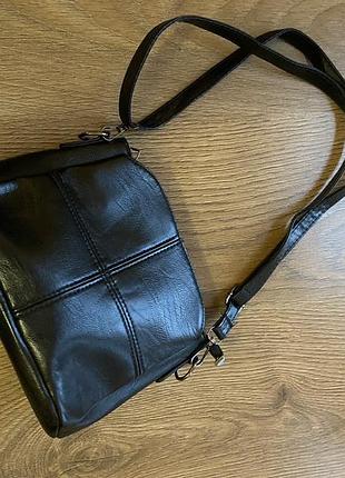 Сумка через плечо черная