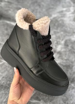 Зимние кожаные черные ботинки на платформе