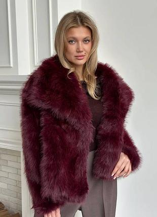 Шуба из эко-меха на кнопках с отложным воротником с карманами