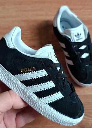 Новые оригинал adidas gazelle р25.5 длина стельки по факту 16.5см