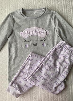 Фоісова піжама на дівчинку.