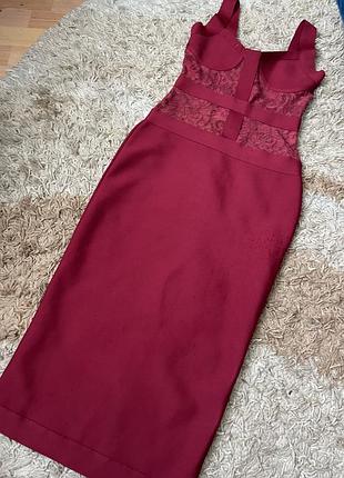 Нарядное бандажное платье