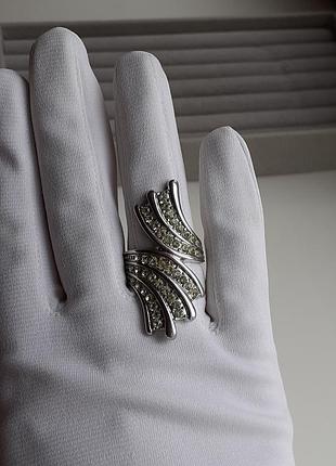 Шикарное кольцо с кристаллами, бижутерия
