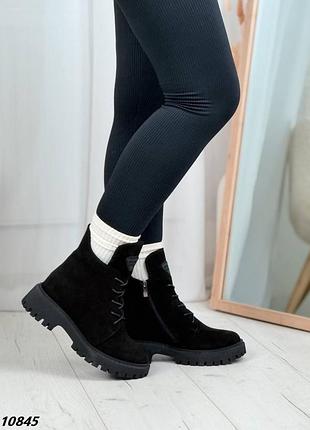 Жіночі черевики
