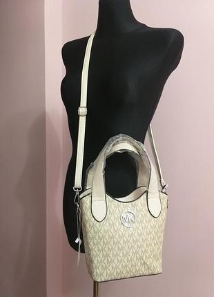 Сумочка стильная/заменитель