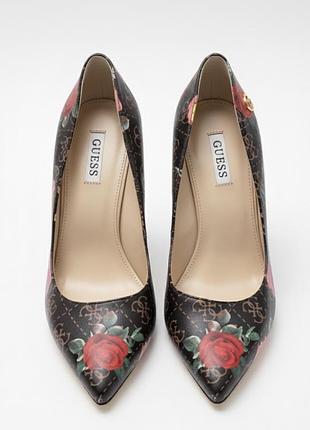 Туфлі лодочкі guess