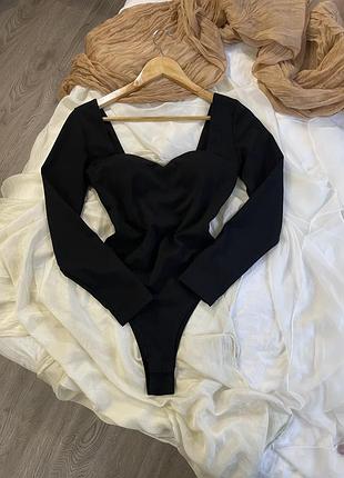 Чорний боді з чашками