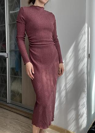 Платье миди, в бордовом цвете s