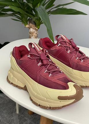 Nike zoom vomero roam team red