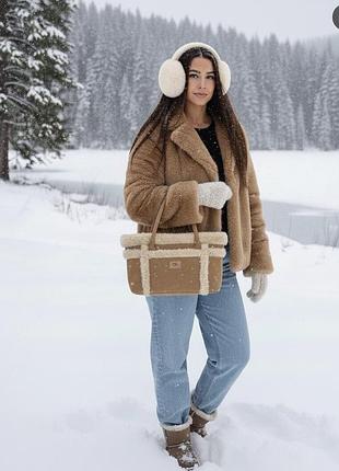 Мила сумочка ugg