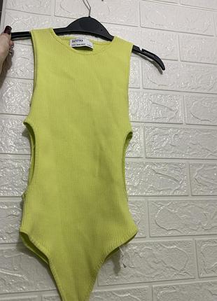 Жіночій боді bershka