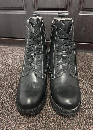 Зимні жіночі шкіряні черевики на цегейці