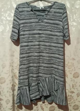 Женское платье