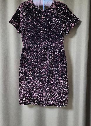 Платье в пайетки