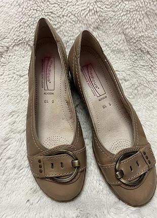 Туфлі жіночі medicus ( шкіра) уст 25.5 см