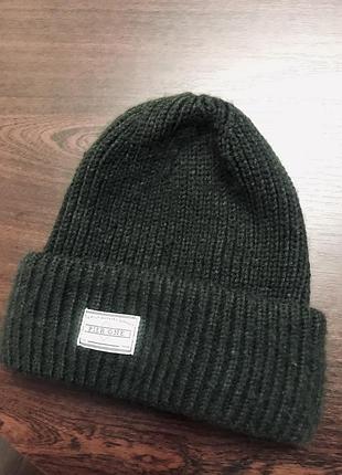 В’язана  тепла шапка pier one
