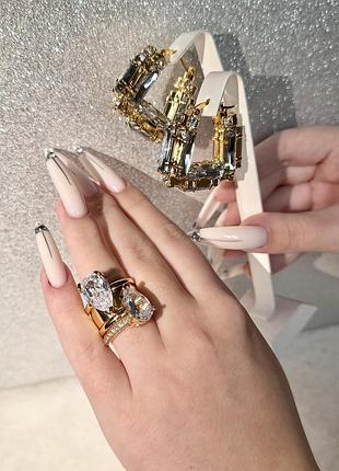 Набір каблучка перстень та сережки з камінням тренд сезону💎