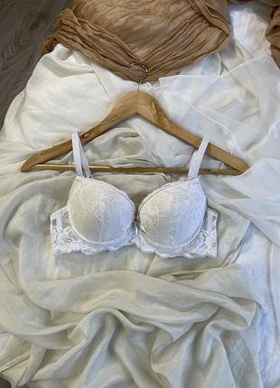 Бюстгальтер білий із пушап