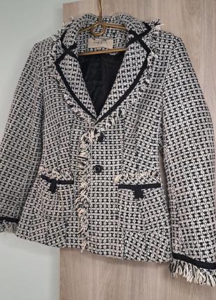 Чорно-білий твідовий жакет karen millen з бахрамою