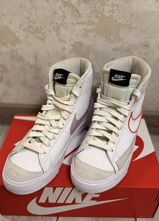 Оригінальні nike blazer mid ’77 se 2 (gs)— класика nike, гарний стан