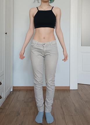 Джинсы женские reserved размера 36/m светлые
