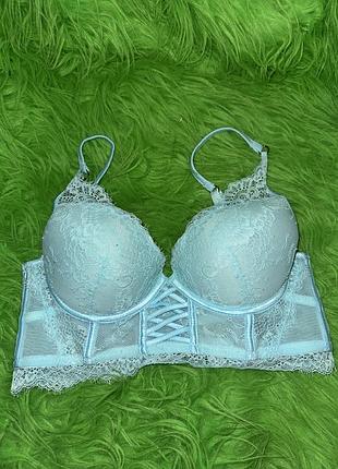 Широкий бюстгальтер гарного небесного кольору