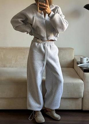 Жіночий спортивний костюм на флісі