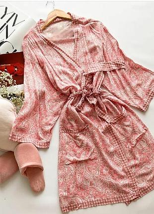 Ніжний халатик в ідеальному стані