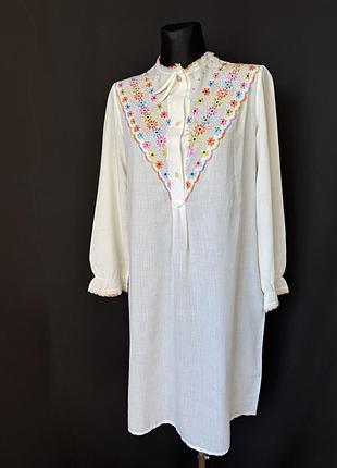 Винтаж белая ночная рубашка сорочка ретро с вышивкой разноцветной
